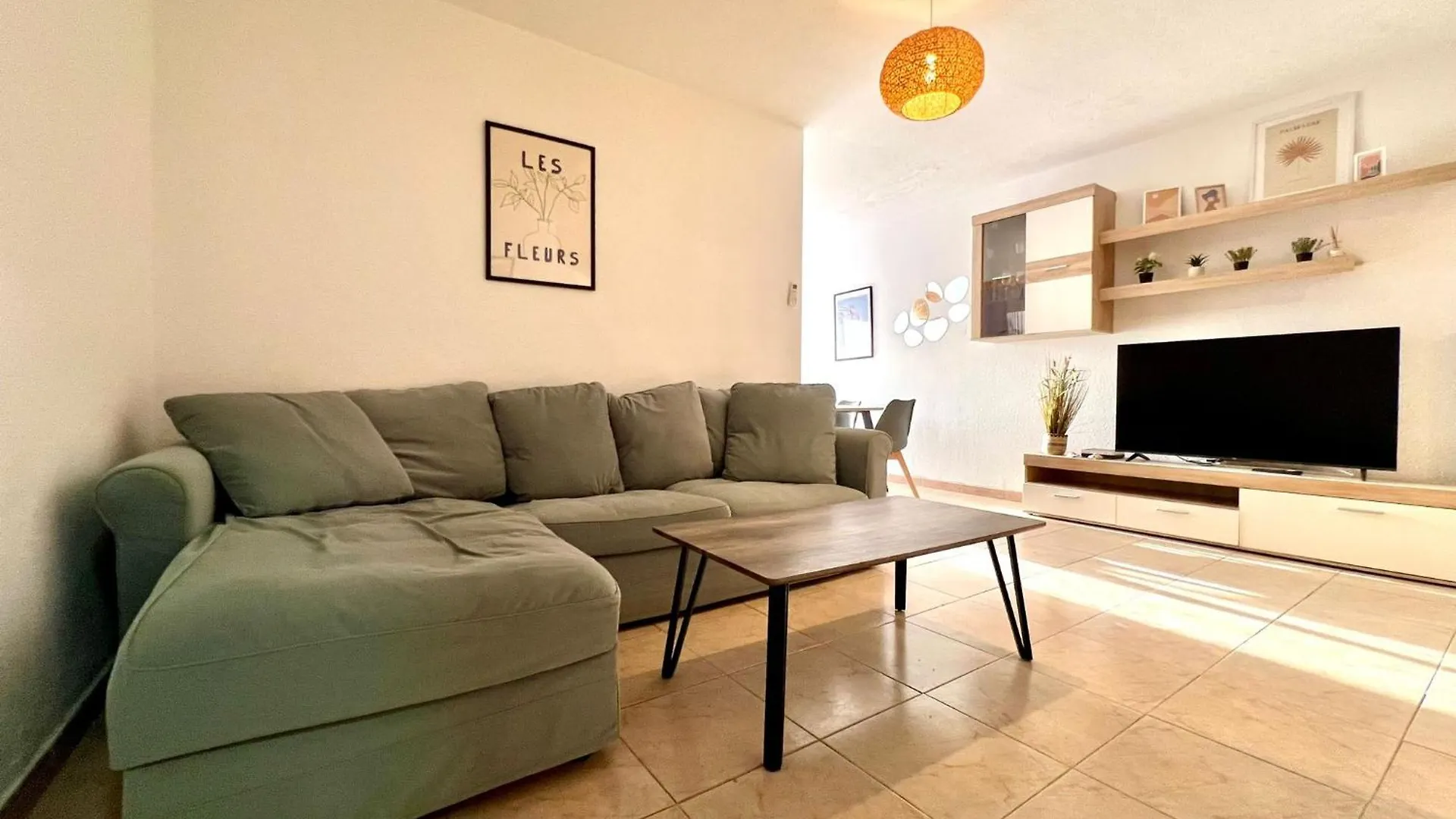 Modern 1B Apt 200 From Beach Ac Apartman El Médano 0*,  Spanyolország